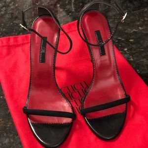 CH Carolina Herrera Black Heels sz 38